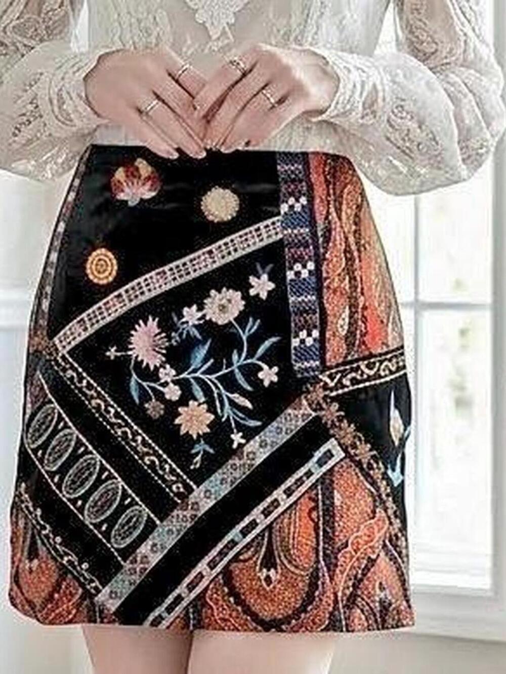 Zara black velvet mini skirt with floral embroidery. Size: XL